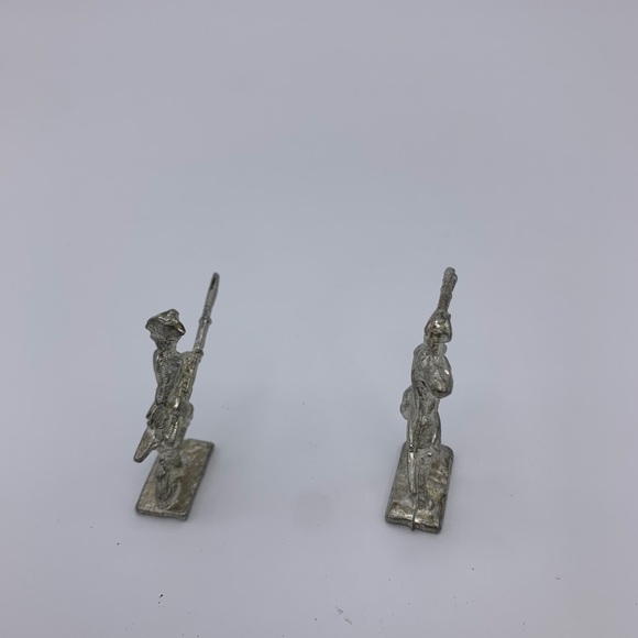 2 Vintage Miniature Civil War Led Musketeers Toy Figures - Picture 6 of 8